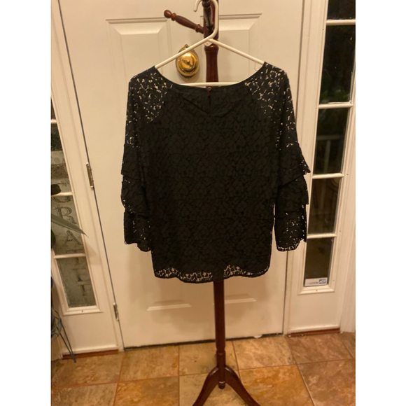 NWOT FEVER LACE TIERED SLEEVE TOP SIZE M - Picture 6 of 6